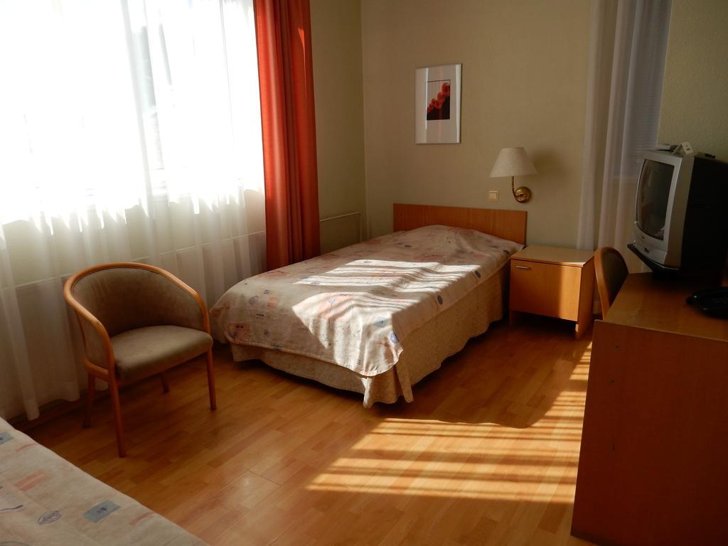 Tatari 53 Hotel Tallinn Exterior foto